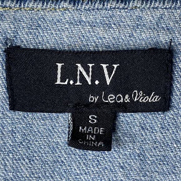 L.N.V By Lea Viola Distressed Jean Jacket with Patches Size Small - Picture 5 of 8